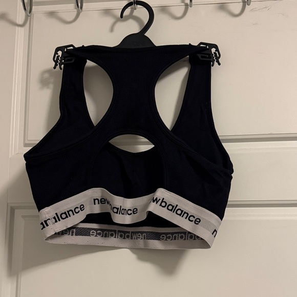 New Balance Women’s Sports Bra - Picture 2 of 2